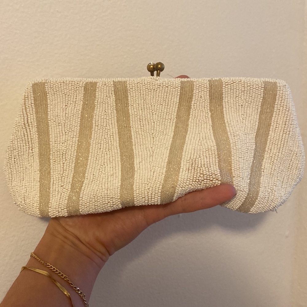 Vintage white patterned Dormar clutch handmade in Belgium with diamond closure